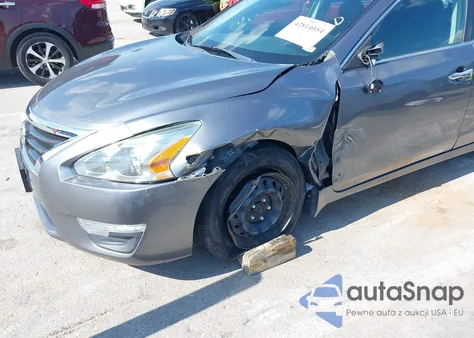 2015 Nissan Altima 2.5 S из США, поврежденный, VIN 1N4AL3AP4FC153440